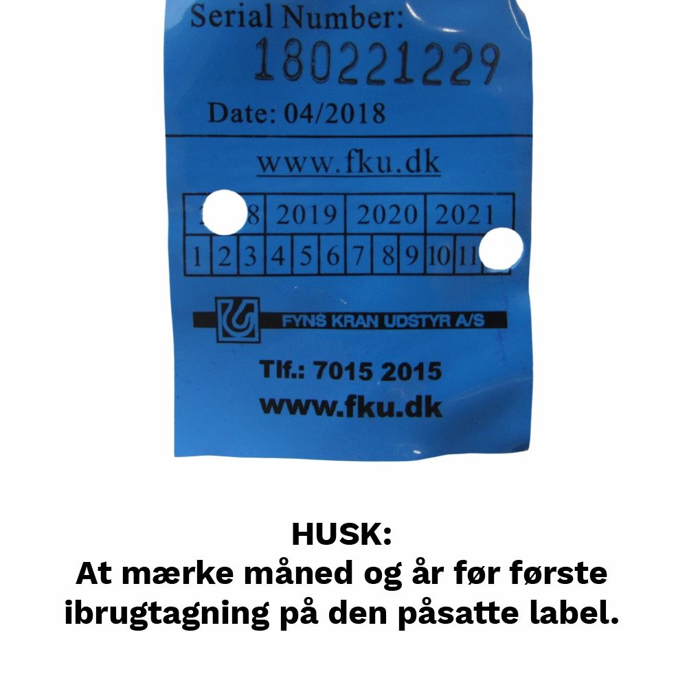 Blå label med serienummer 180221229, dato 04/2018, og note om mærkning af første brug.