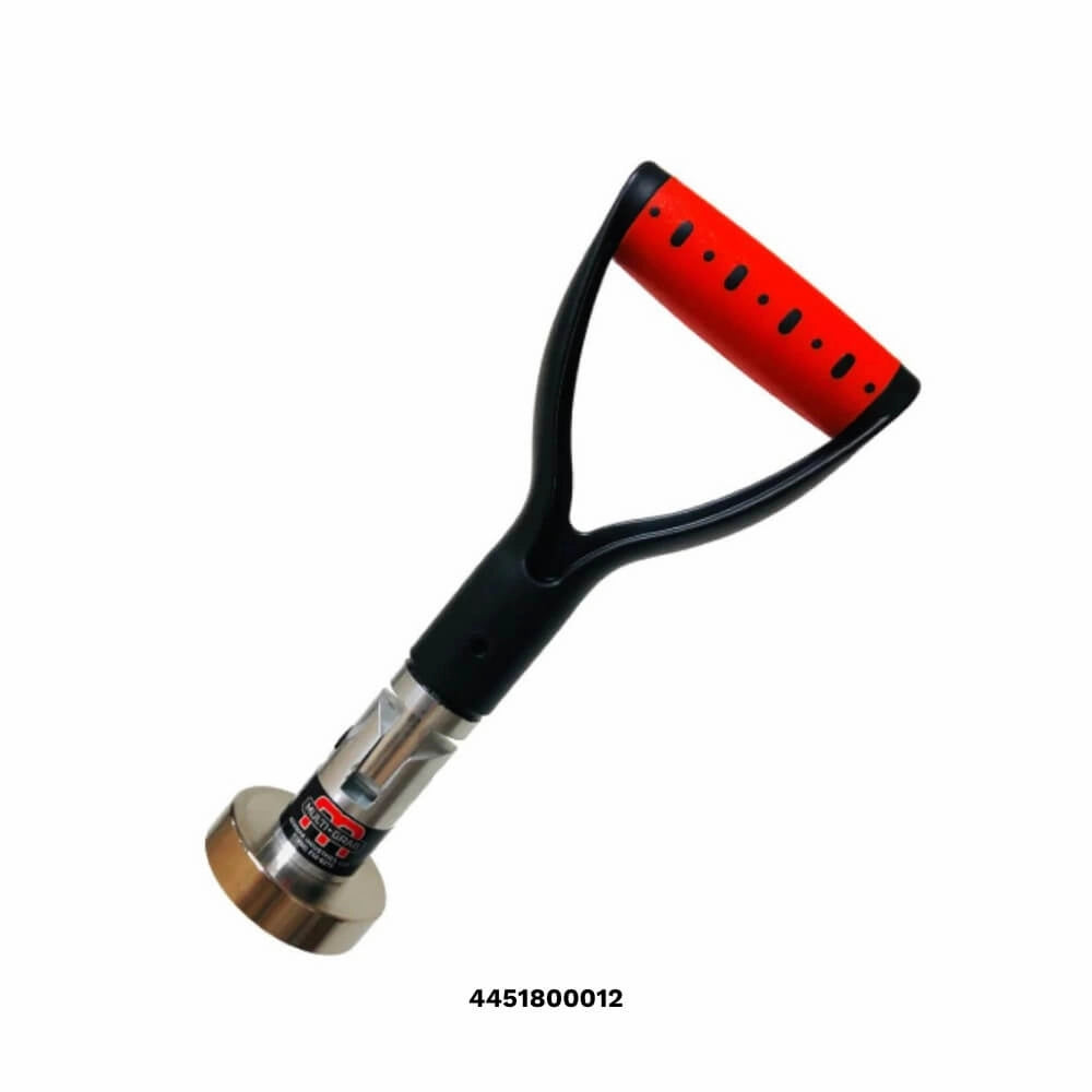 Håndværktøj med sort og rød D-formet håndtag, metalcylinder og kompakt design.