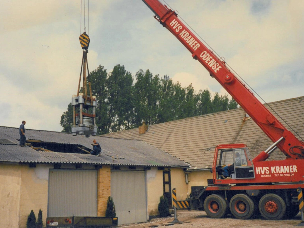 1987 1500 tons hydraulisk presse