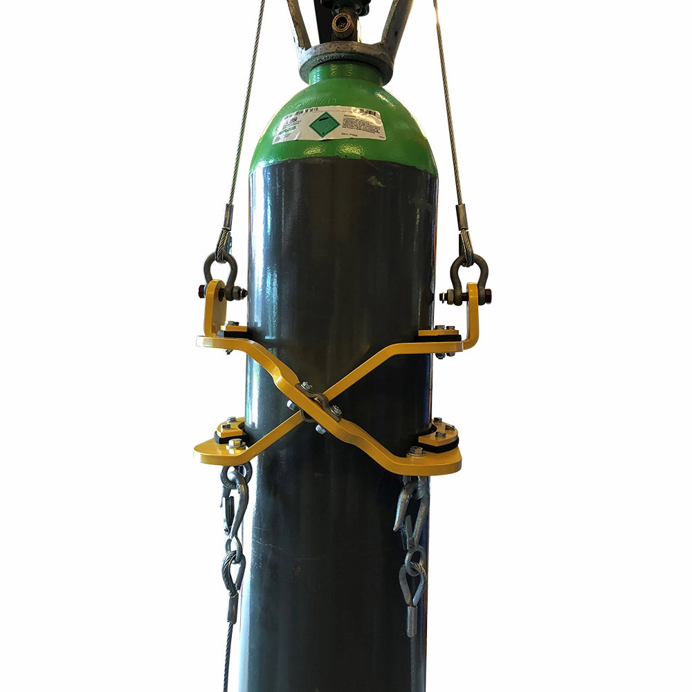 Gasflaske med gul løfteanordning og stor løftering, klar til at blive løftet.