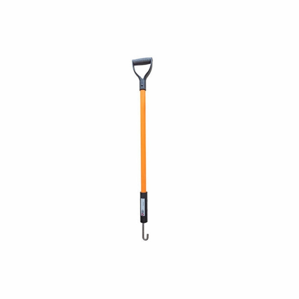 Værktøj med orange håndtag, krog i enden og en etiket nær krogen.